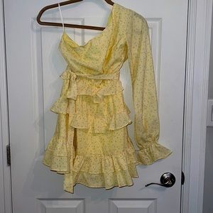Alamour The Label Evie Yellow Dress size small